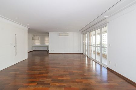 Apartamento para alugar com 173m², 3 quartos e 3 vagasSala