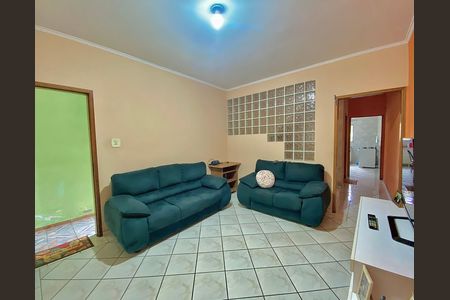 Casa à venda com 100m², 3 quartos e 2 vagas