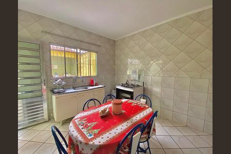 Casa à venda com 100m², 3 quartos e 2 vagas