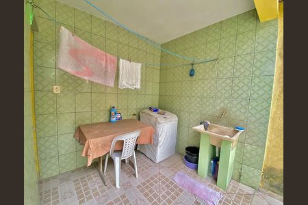 Casa à venda com 100m², 3 quartos e 2 vagas