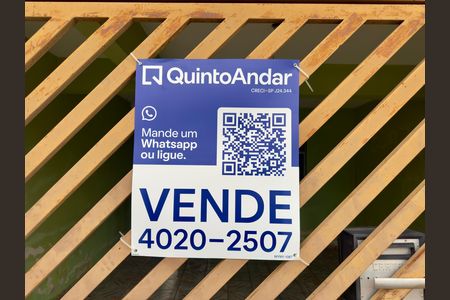 Casa à venda com 100m², 3 quartos e 2 vagas Casa à venda com 100m², 3 quartos e 2 vagasPlaca aproximada