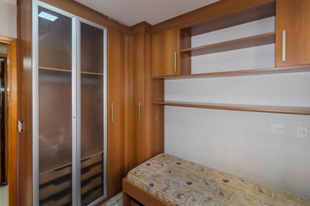 Quarto 1 de apartamento para alugar com 3 quartos, 61m² em Vila Industrial, São Paulo