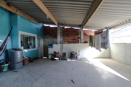 Casa para alugar com 150m², 4 quartos e 3 vagas Casa para alugar com 150m², 4 quartos e 3 vagasTerraço