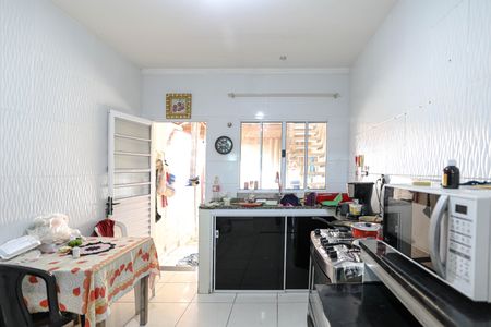 Casa para alugar com 150m², 4 quartos e 3 vagas Casa para alugar com 150m², 4 quartos e 3 vagasCozinha