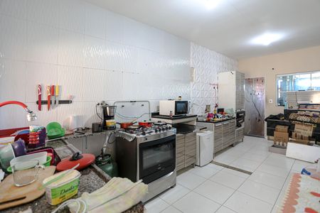 Casa para alugar com 150m², 4 quartos e 3 vagas Casa para alugar com 150m², 4 quartos e 3 vagasCozinha