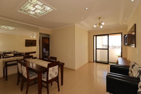 Sala de apartamento para alugar com 3 quartos, 71m² em Vila Apiai, Santo André