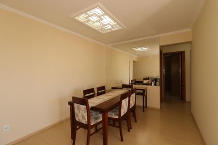 Apartamento para alugar com 71m², 3 quartos e 1 vagaSala