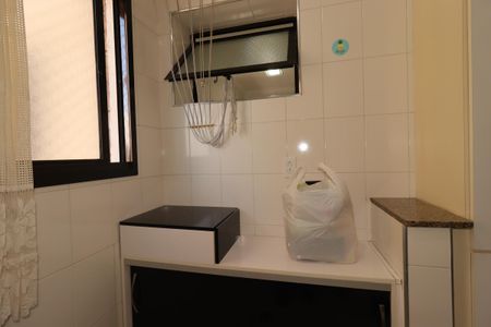 Apartamento para alugar com 71m², 3 quartos e 1 vagaÁrea de Serviço