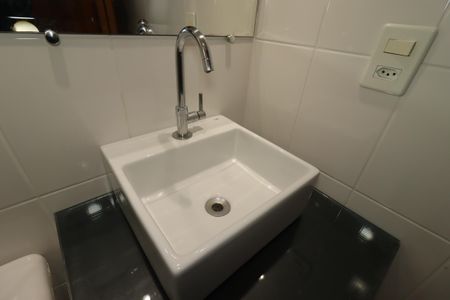 Apartamento para alugar com 71m², 3 quartos e 1 vagaBanheiro da Suíte - Pia