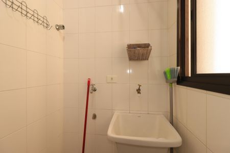 Apartamento para alugar com 71m², 3 quartos e 1 vagaÁrea de Serviço