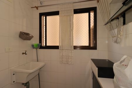 Apartamento para alugar com 71m², 3 quartos e 1 vagaÁrea de Serviço