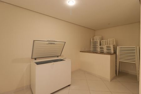 Apartamento para alugar com 71m², 3 quartos e 1 vagaÁrea Comum - Salão de Festa