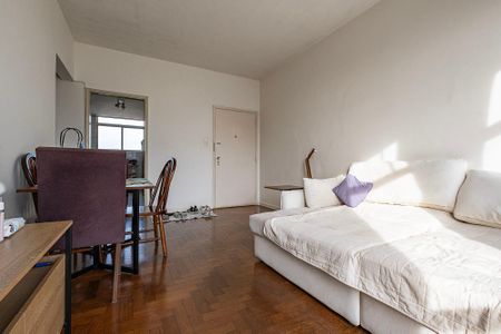 Apartamento à venda com 87m², 2 quartos e 1 vaga Apartamento à venda com 87m², 2 quartos e 1 vagaSala