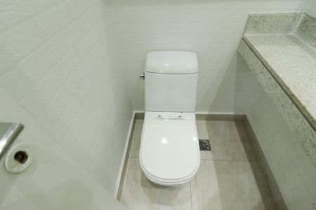 Apartamento à venda com 139m², 3 quartos e 2 vagas Apartamento à venda com 139m², 3 quartos e 2 vagasLavabo