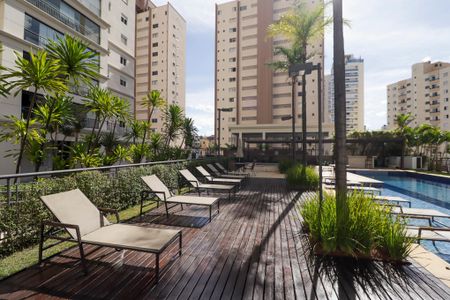 Apartamento à venda com 139m², 3 quartos e 2 vagas Apartamento à venda com 139m², 3 quartos e 2 vagasPiscina