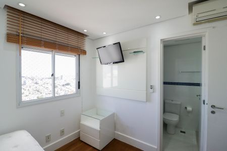 Apartamento à venda com 139m², 3 quartos e 2 vagas Apartamento à venda com 139m², 3 quartos e 2 vagasSuíte 1