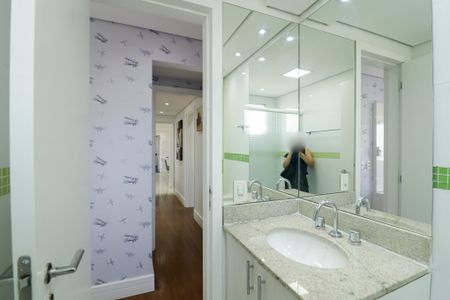 Apartamento à venda com 139m², 3 quartos e 2 vagas Apartamento à venda com 139m², 3 quartos e 2 vagasBanheiro da Suíte 3