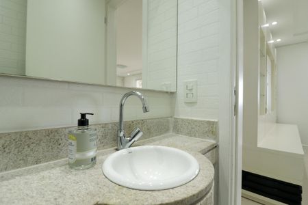 Apartamento à venda com 139m², 3 quartos e 2 vagas Apartamento à venda com 139m², 3 quartos e 2 vagasLavabo