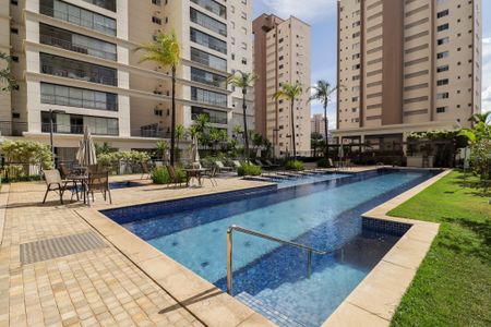 Apartamento à venda com 139m², 3 quartos e 2 vagas Apartamento à venda com 139m², 3 quartos e 2 vagasPiscina