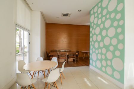 Apartamento à venda com 139m², 3 quartos e 2 vagas Apartamento à venda com 139m², 3 quartos e 2 vagasFestas