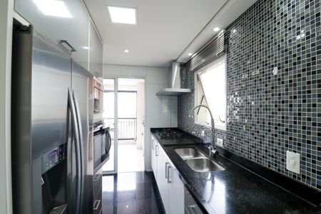 Apartamento à venda com 139m², 3 quartos e 2 vagas Apartamento à venda com 139m², 3 quartos e 2 vagasCozinha