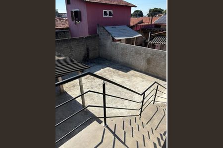 Studio para alugar com 23m², 1 quarto e sem vaga Studio para alugar com 23m², 1 quarto e sem vagaEscada