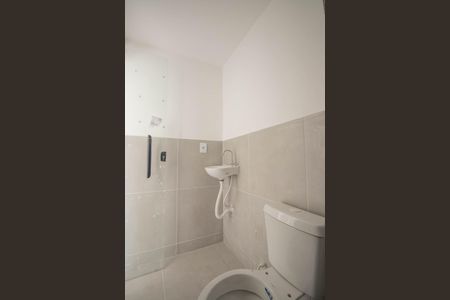 Apartamento para alugar com 45m², 2 quartos e 1 vaga Apartamento para alugar com 45m², 2 quartos e 1 vagaBanheiro