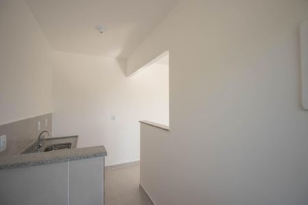 Apartamento para alugar com 45m², 2 quartos e 1 vaga Apartamento para alugar com 45m², 2 quartos e 1 vagaCozinha e Área de Serviço