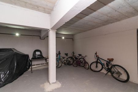 Apartamento à venda com 100m², 4 quartos e 1 vagaÁrea comum