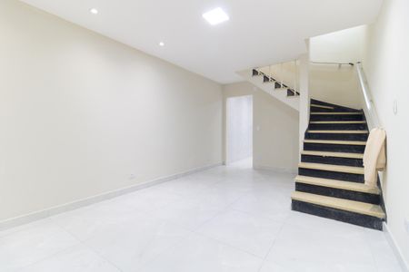 Casa à venda com 140m², 4 quartos e 1 vagaSala