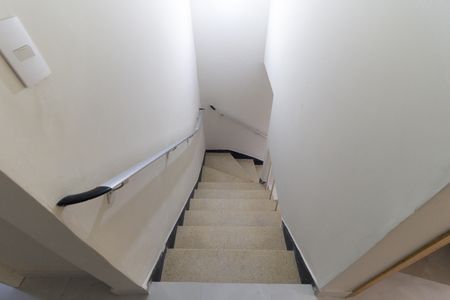 Casa à venda com 140m², 4 quartos e 1 vagaEscada