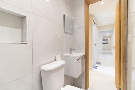 Casa à venda com 140m², 4 quartos e 1 vagaBanheiro Social 2