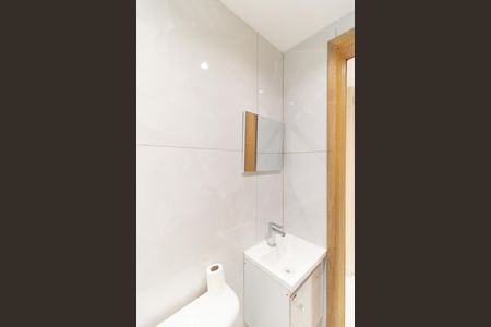Casa à venda com 140m², 4 quartos e 1 vagaBanheiro Social 2