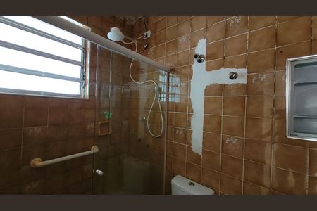 Casa para alugar com 53m², 1 quarto e 5 vagasBanheiro