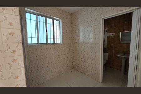Casa para alugar com 53m², 1 quarto e 5 vagasDispensa