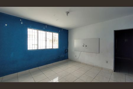Sala de casa para alugar com 1 quarto, 53m² em Jardim Odete, Itaquaquecetuba