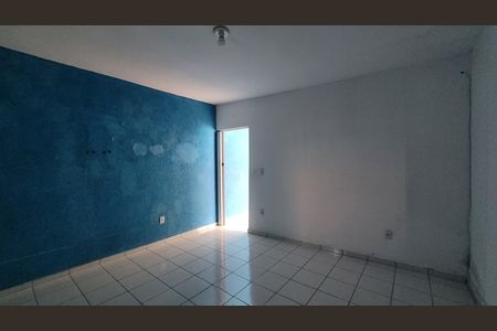 Quarto de casa para alugar com 1 quarto, 53m² em Jardim Odete, Itaquaquecetuba