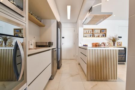 Apartamento à venda com 93m², 2 quartos e 2 vagas Apartamento à venda com 93m², 2 quartos e 2 vagasCozinha