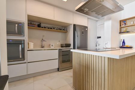 Apartamento à venda com 93m², 2 quartos e 2 vagas Apartamento à venda com 93m², 2 quartos e 2 vagasCozinha