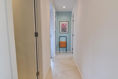 Apartamento à venda com 93m², 2 quartos e 2 vagas Apartamento à venda com 93m², 2 quartos e 2 vagasCorredor