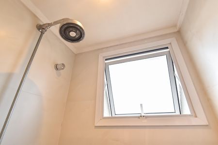 Apartamento à venda com 93m², 2 quartos e 2 vagas Apartamento à venda com 93m², 2 quartos e 2 vagasBanheiro da suíte 2