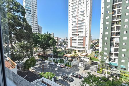 Apartamento à venda com 93m², 2 quartos e 2 vagas Apartamento à venda com 93m², 2 quartos e 2 vagasVista da suíte 2