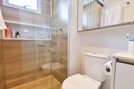 Apartamento à venda com 93m², 2 quartos e 2 vagas Apartamento à venda com 93m², 2 quartos e 2 vagasBanheiro da suíte 1