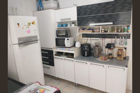 Cozinha de apartamento à venda com 2 quartos, 56m² em Jardim Monte Alegre, Taboão da Serra
