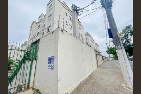 Apartamento à venda com 57m², 3 quartos e 1 vagaFachada