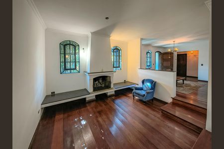 Casa à venda com 300m², 3 quartos e 2 vagas Casa à venda com 300m², 3 quartos e 2 vagasSala 2