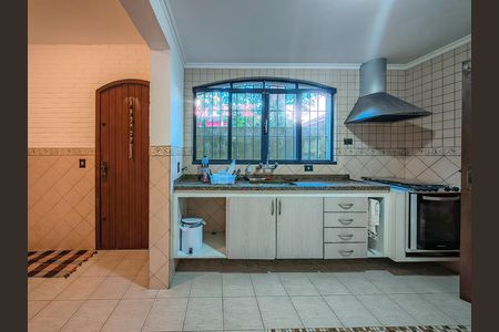 Casa à venda com 300m², 3 quartos e 2 vagas Casa à venda com 300m², 3 quartos e 2 vagasCozinha
