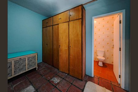 Casa à venda com 300m², 3 quartos e 2 vagas Casa à venda com 300m², 3 quartos e 2 vagasQuarto de Serviço