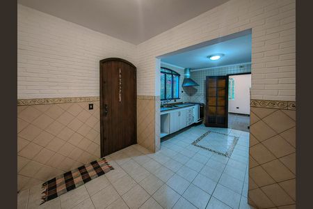 Casa à venda com 300m², 3 quartos e 2 vagas Casa à venda com 300m², 3 quartos e 2 vagasCozinha