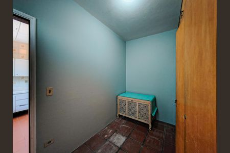Casa à venda com 300m², 3 quartos e 2 vagas Casa à venda com 300m², 3 quartos e 2 vagasQuarto de Serviço